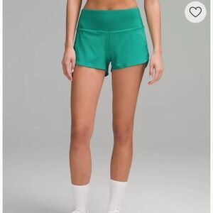 Lululemon size 4 Cascadia Green 2.5 inch hi rise Speed up shorts